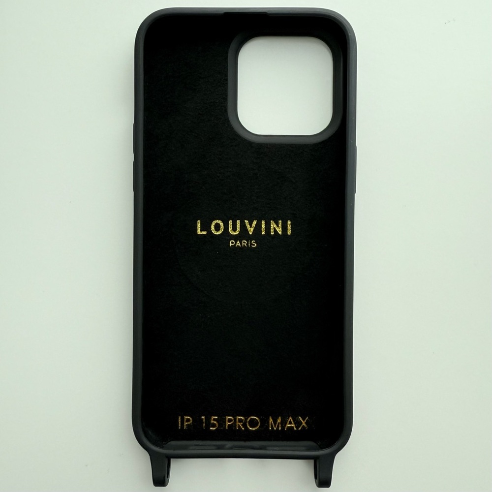 😍 Like new. Luxury iPhone 15 Pro Max MagSafe case